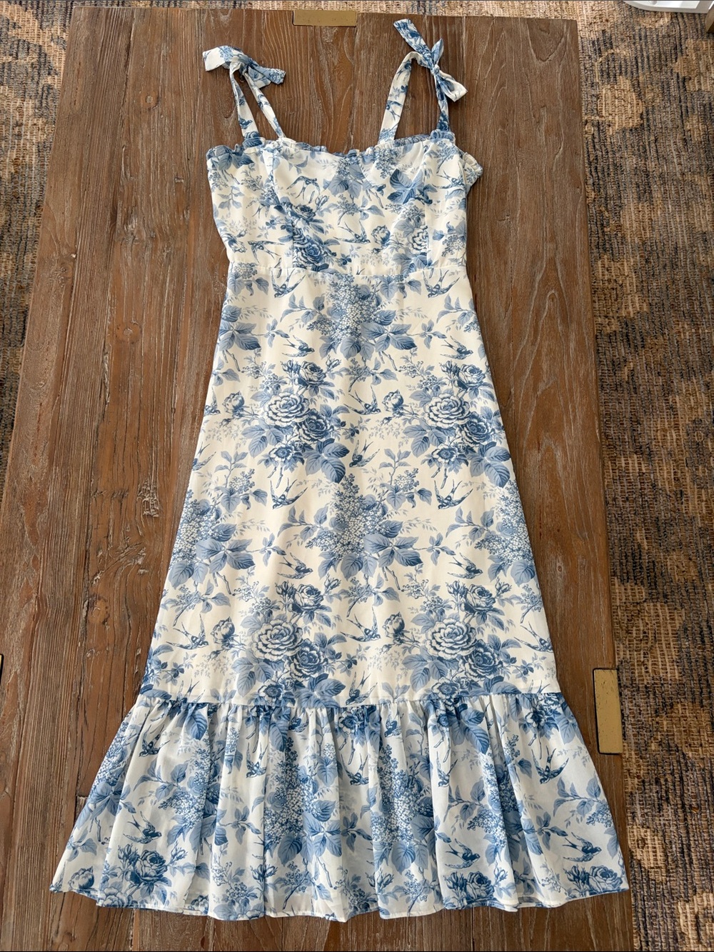 Chicwish Blue and Cream Floral Tie-Shoulder Midi Dress